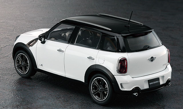 1:24 Mini Cooper S Countryman ALL4 Model Kit